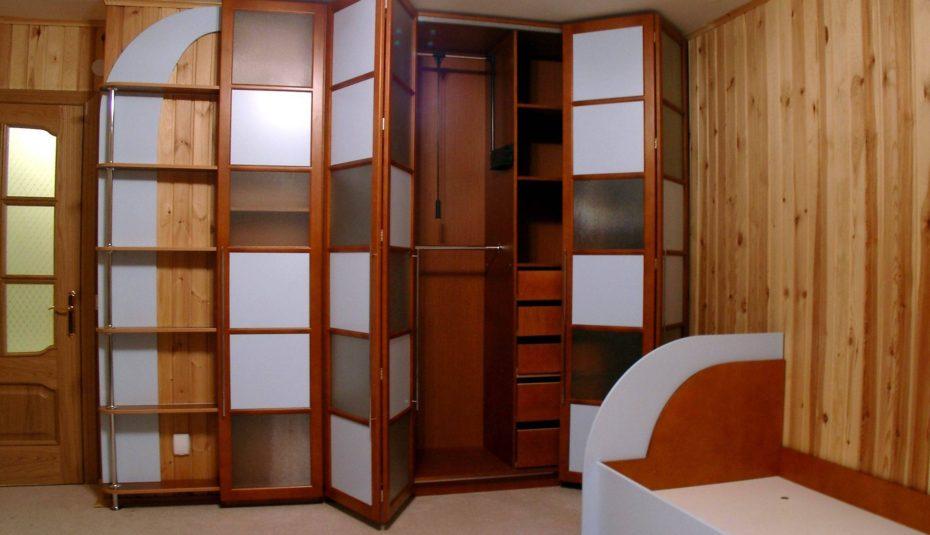 STUVA / FRITIDS wardrobes